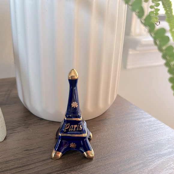 Accents | Nwt Blue And Gold Eiffel Tower Paris France Delicate Souvenir